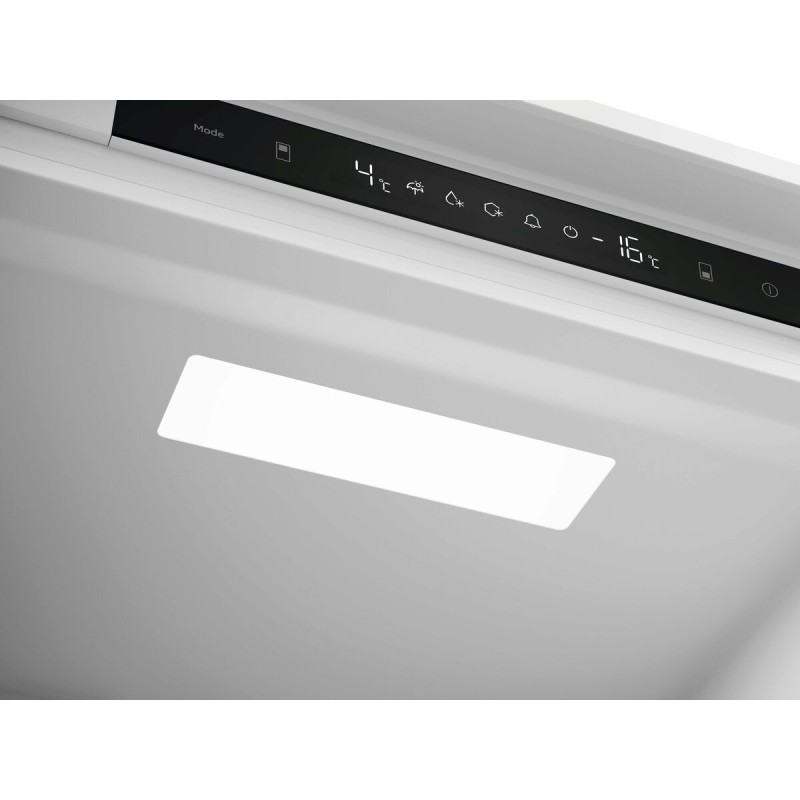 Combi INT Electrolux LNN3CE18S,  1,76,5mts x 54cm,