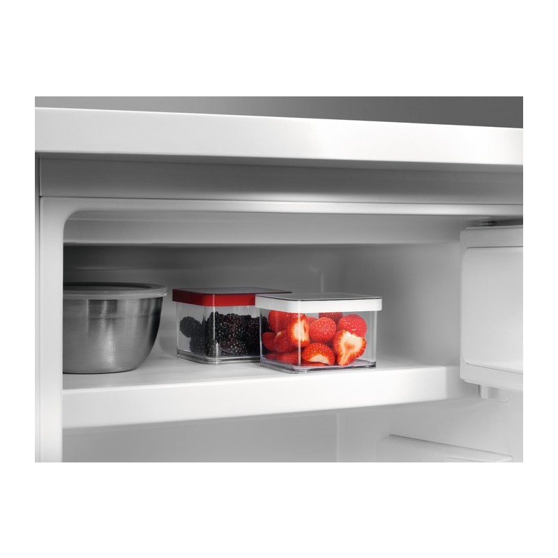 AEG RTB411E1AW nevera combi Independiente 120 L E Blanco