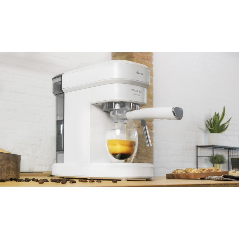 CECOTEC, Cafetera espresso Cafelizzia 790 White