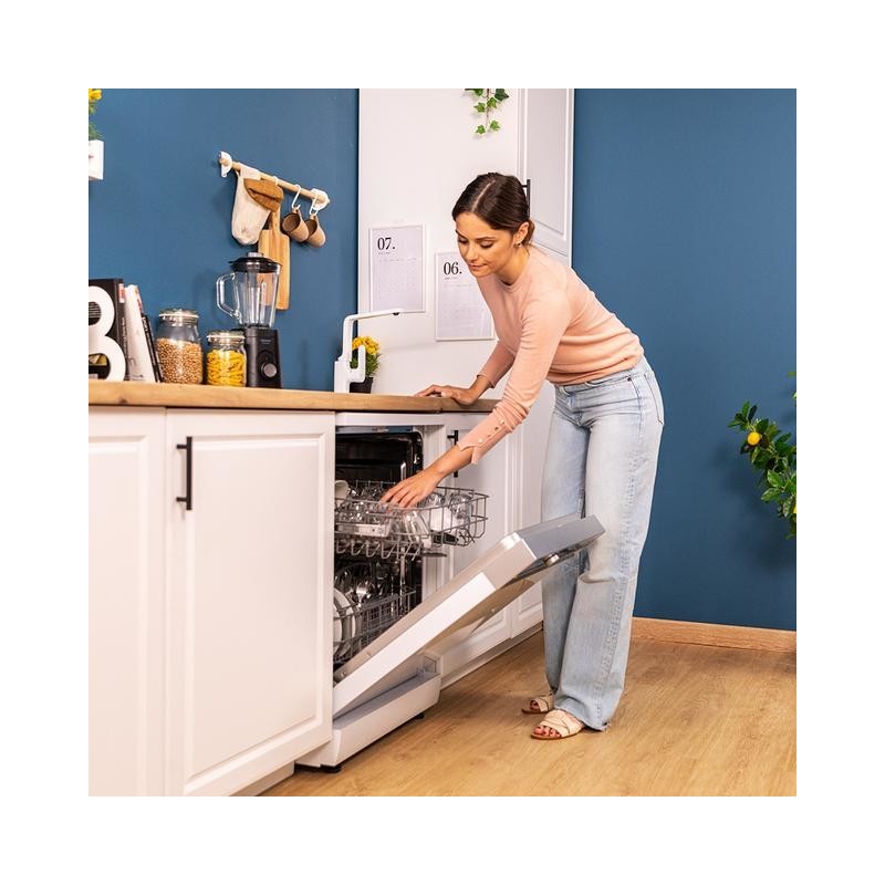 Lavav Cecotec Bolero Aguazero 6000, 12 cub, 7 pro.