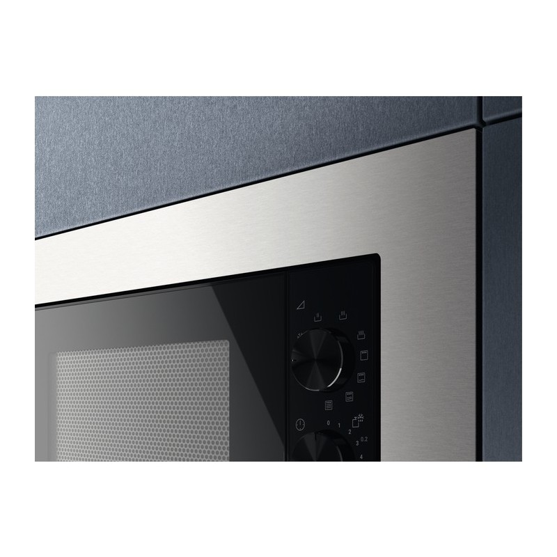 Microondas Electrolux KMSD203MMX, Mandos