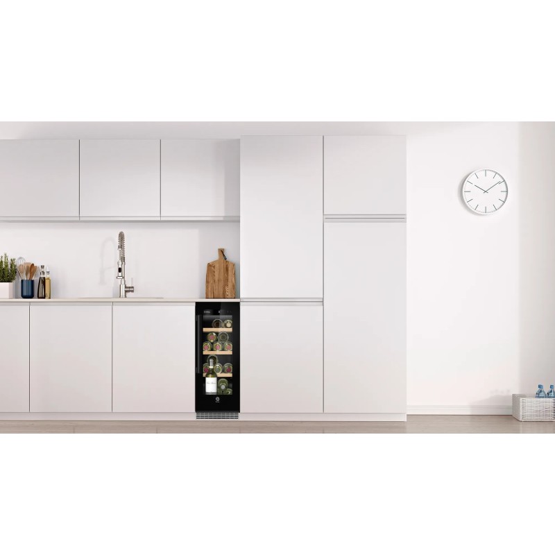 Vinoteca INT Balay 3WUF073B, Frío, Vinot