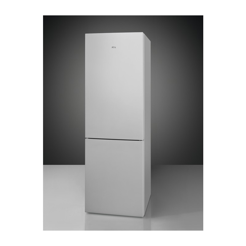 AEG Series 6000 RCB632E9MW nevera y congelador Independiente 330 L E Blanco