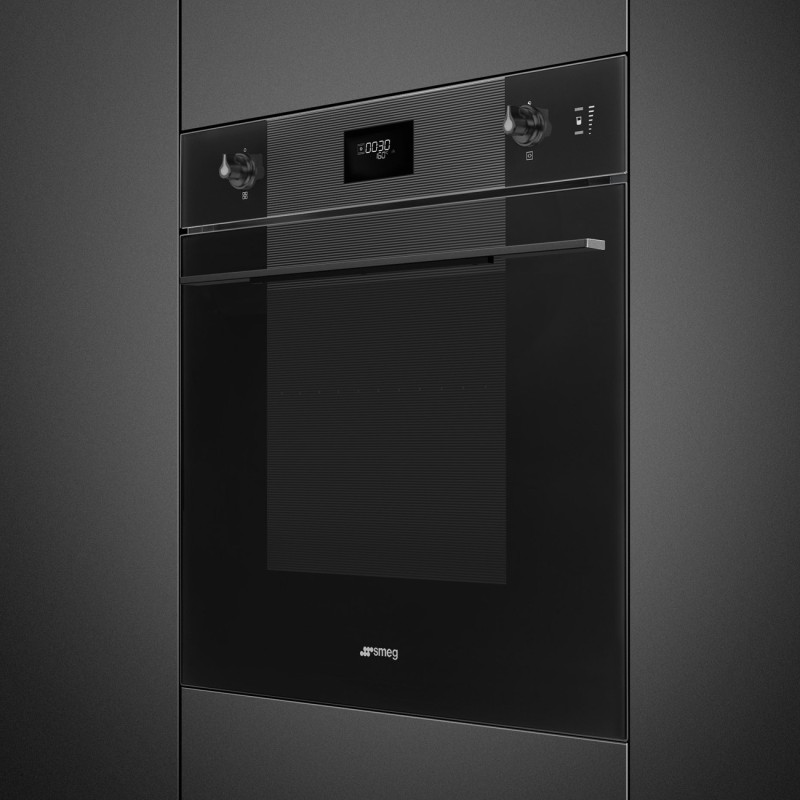 Horno Smeg SO6101S2B3, que combina la co