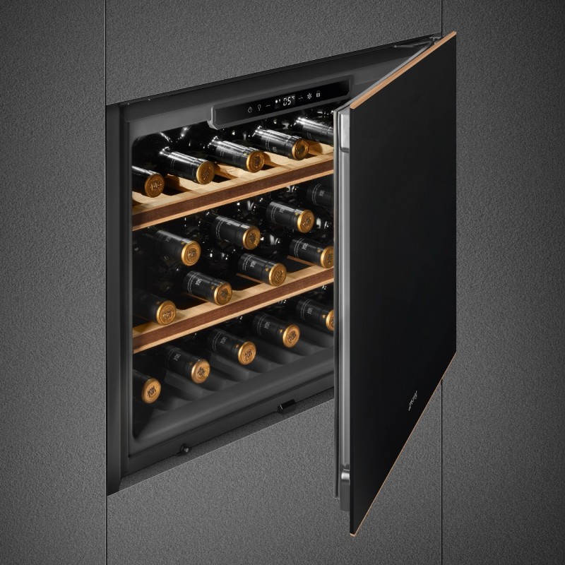 Vinoteca INT Smeg CVI620NRE, Integración