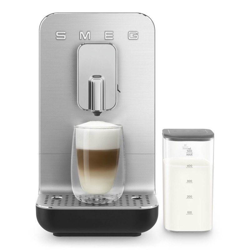 Cafetera Espresso Smeg BCC13BLMEU,  supe